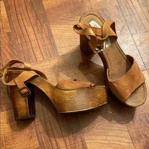 Steve Madden Brown Suede Platform Heels
